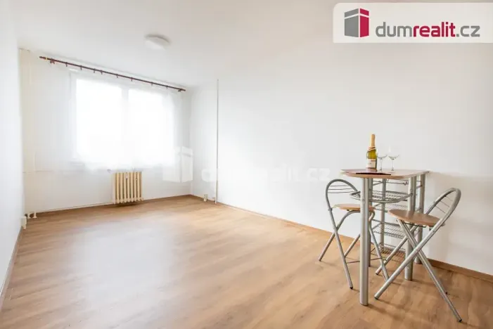 Pronájem bytu 2+kk, Nové Strašecí, Okružní, 41 m2