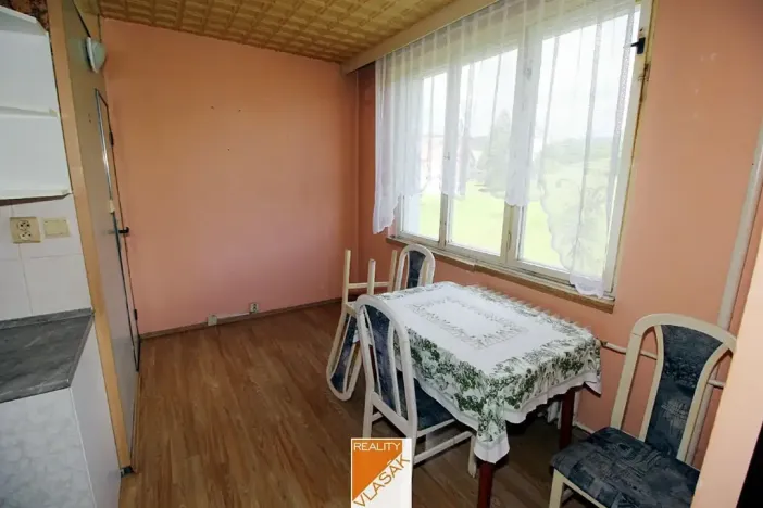 Prodej bytu 2+1, Klášterec nad Ohří, Jana Ámose Komenského, 68 m2