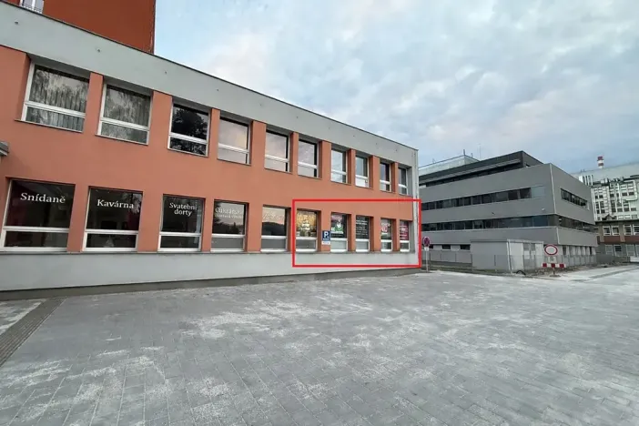 Pronájem obchodního prostoru, Rožnov pod Radhoštěm, 1. máje, 133 m2