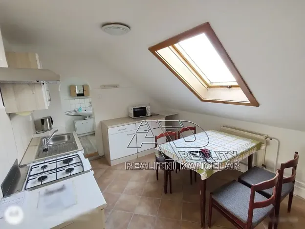 Pronájem bytu 2+1, České Budějovice, 70 m2