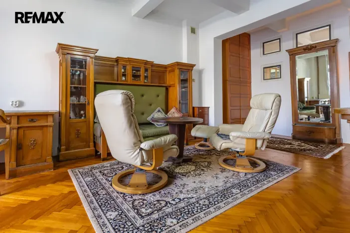 Prodej obchodního prostoru, Kolín - Kolín V, Ovčárecká, 554 m2