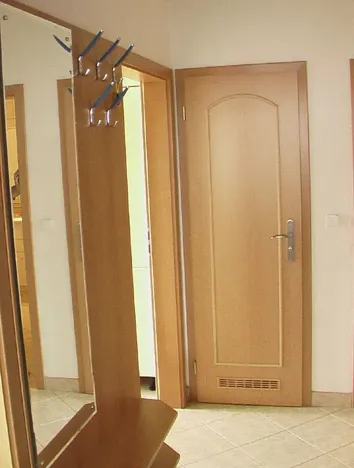 Pronájem bytu 2+1, Praha - Strašnice, Názovská, 60 m2