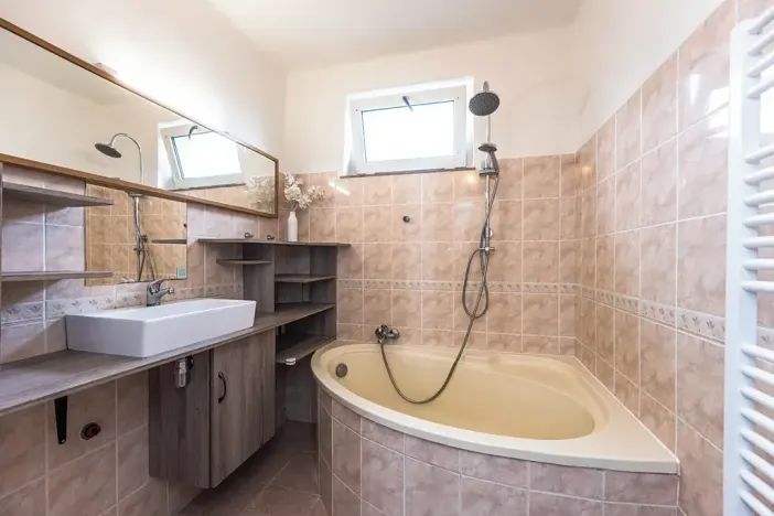 Prodej bytu 3+1, Mořina, 79 m2