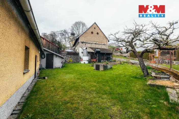 Prodej chalupy, Zavlekov, 183 m2