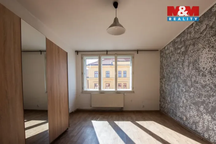 Pronájem bytu 2+1, Hradec Králové, Šimkova, 75 m2