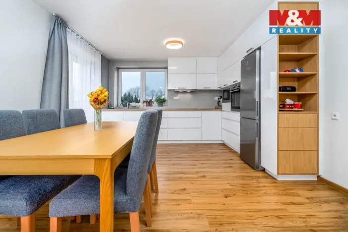 Prodej rodinného domu, Pardubice - Dražkovice, 250 m2