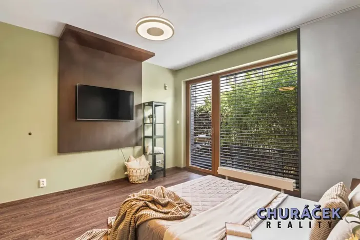 Prodej bytu 3+kk, Praha - Hrdlořezy, V třešňovce, 287 m2