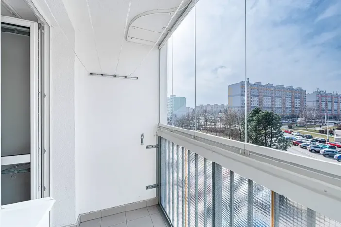 Pronájem bytu 3+kk, Praha - Řepy, Bazovského, 69 m2