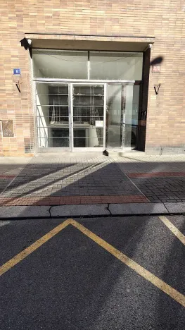 Pronájem garážového stání, Praha - Holešovice, U Pergamenky, 12 m2