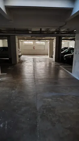 Pronájem garážového stání, Praha - Holešovice, U Pergamenky, 10 m2