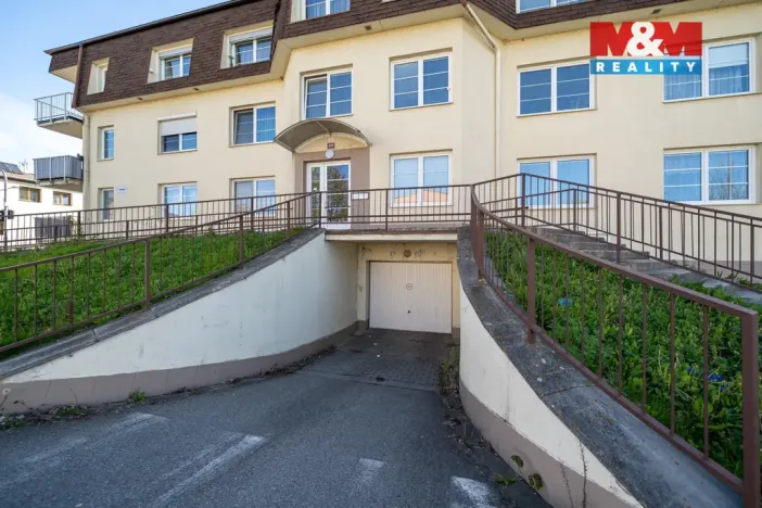 Prodej garážového stání, Olomouc - Slavonín, Topolová, 18 m2