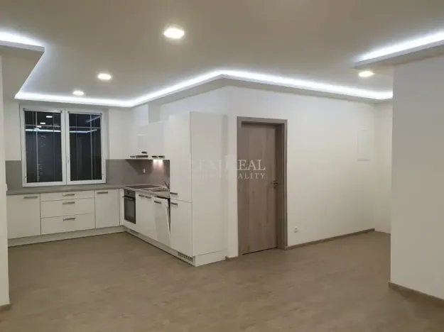 Pronájem bytu 2+kk, Tuchoměřice, Ve Zběrušce, 68 m2