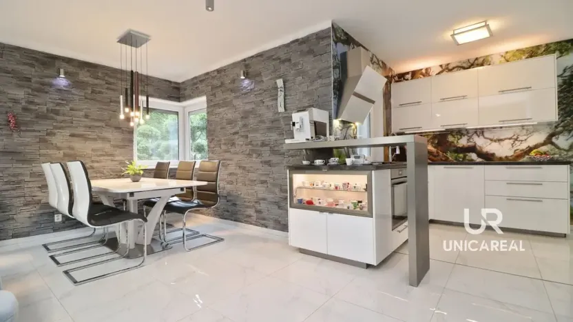 Prodej činžovního domu, Brno - Komín, Hlavní, 523 m2