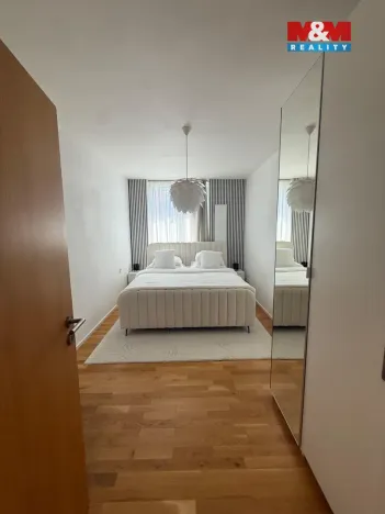 Pronájem bytu 3+kk, Praha - Břevnov, Ve Střešovičkách, 69 m2