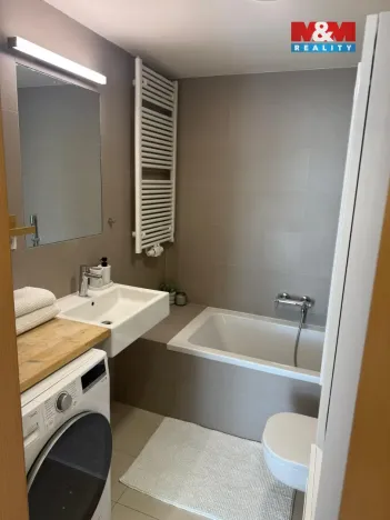 Pronájem bytu 3+kk, Praha - Břevnov, Ve Střešovičkách, 69 m2