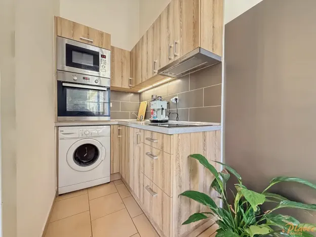 Pronájem bytu 1+1, Praha - Staré Město, Národní, 43 m2