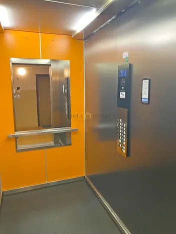 Pronájem bytu 2+kk, Praha - Troja, Krynická, 50 m2