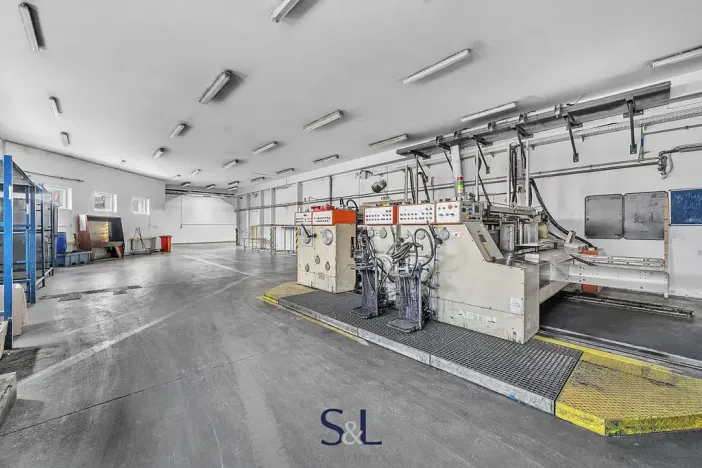 Prodej výrobních prostor, Nový Bor, Sklářská, 6477 m2