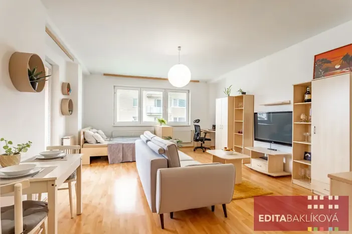 Prodej bytu 1+kk, Olomouc, Handkeho, 43 m2