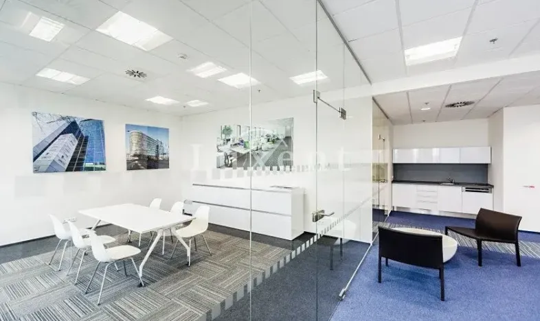 Pronájem kanceláře, Praha - Michle, Jihlavská, 902 m2