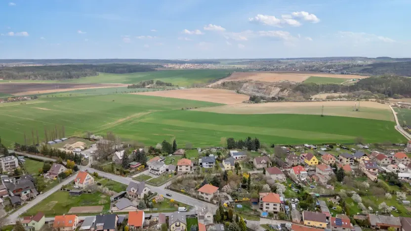 Prodej pozemku, Lhota, 3645 m2