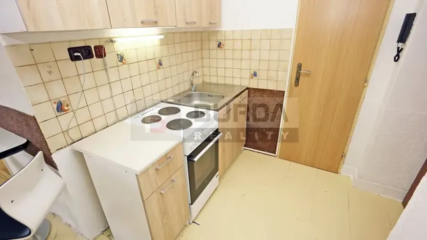 Pronájem bytu 2+kk, Neratovice, 28 m2