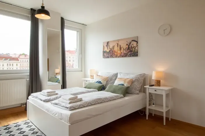 Pronájem bytu 1+kk, Praha - Vinohrady, Perucká, 25 m2