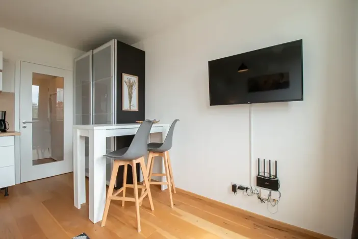 Pronájem bytu 1+kk, Praha - Vinohrady, Perucká, 25 m2