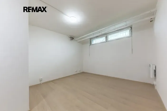 Prodej bytu 1+kk, Praha - Střížkov, Děčínská, 23 m2