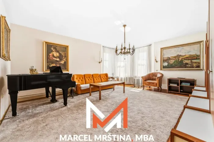 Prodej rodinného domu, Červený Kostelec, Jiráskova, 340 m2