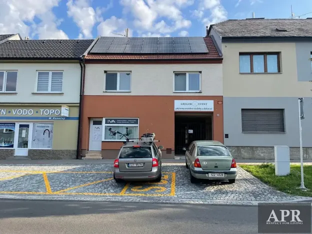 Pronájem obchodního prostoru, Hluk, Hlavní, 200 m2