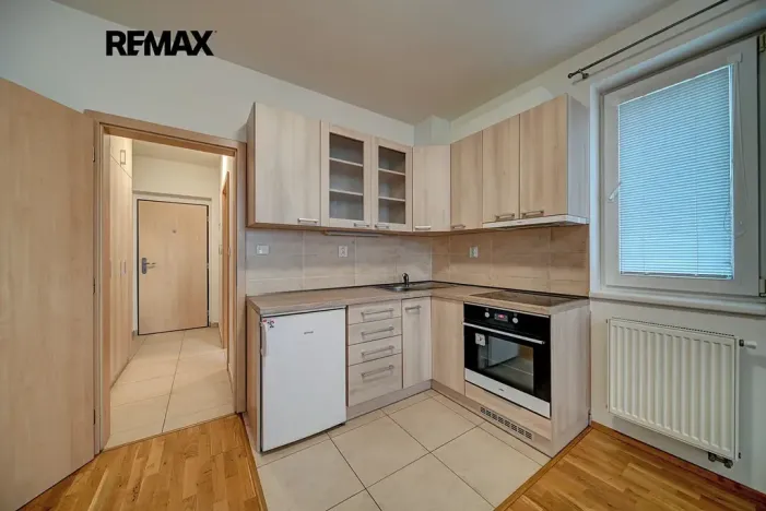 Pronájem bytu 1+kk, Poděbrady, Čechova, 28 m2