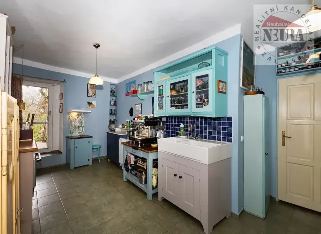 Prodej rodinného domu, Dobříš, Mírové náměstí, 451 m2