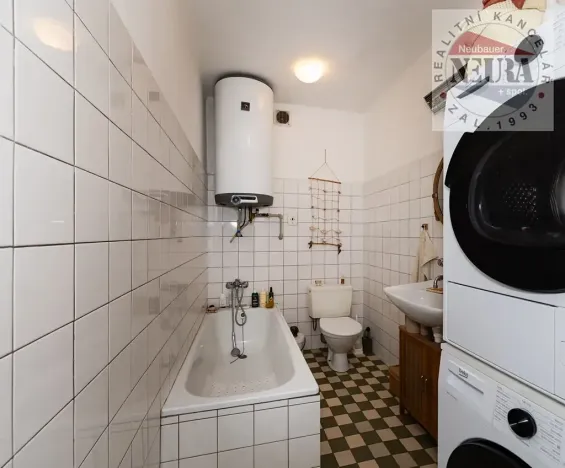 Prodej rodinného domu, Dobříš, Mírové náměstí, 451 m2