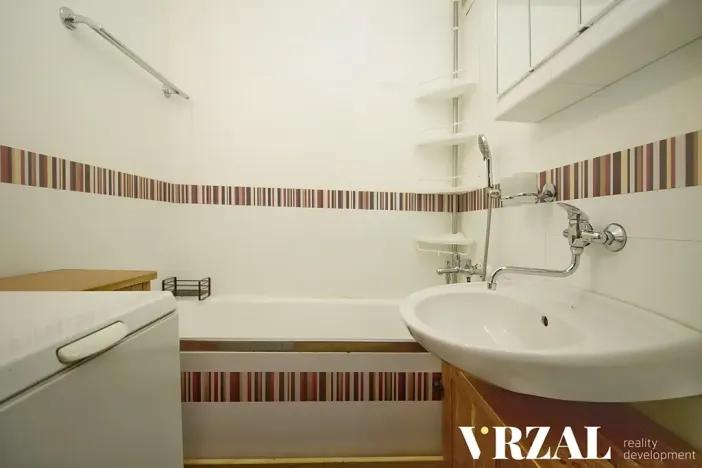 Prodej bytu 2+1, Praha - Bohnice, Toruňská, 67 m2