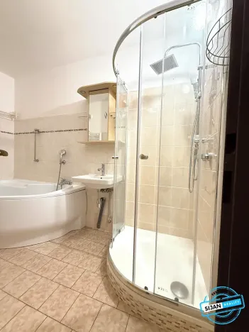 Prodej bytu 2+1, Krnov, Albrechtická, 60 m2