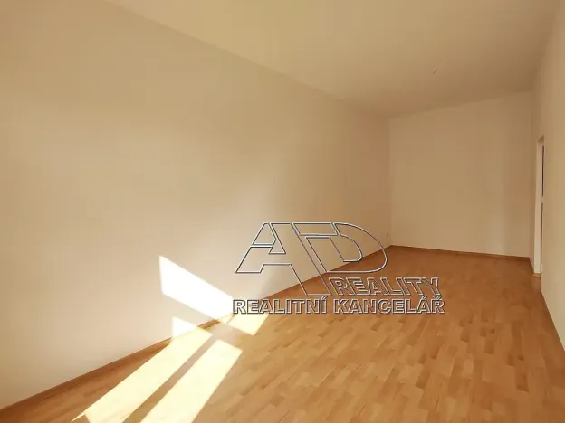 Pronájem bytu 2+1, České Budějovice, Pražská tř., 72 m2