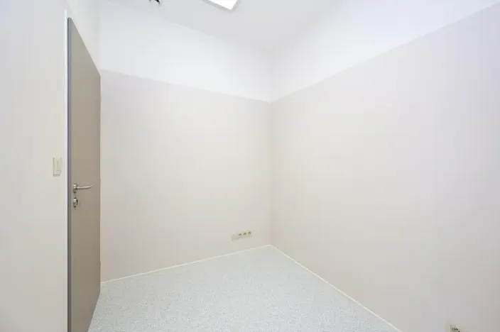 Pronájem ordinace, Hradec Králové, Pospíšilova, 49 m2