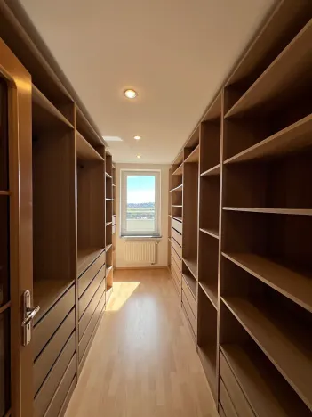 Prodej bytu 6+kk a větší, Praha, Lékařská, 167 m2