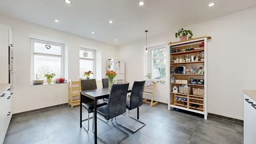 Prodej rodinného domu, Hradešín, 207 m2