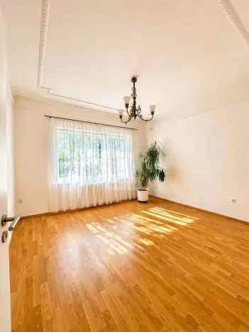 Pronájem vily, Praha - Suchdol, 350 m2