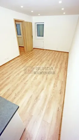 Pronájem bytu 2+kk, Neratovice, 35 m2
