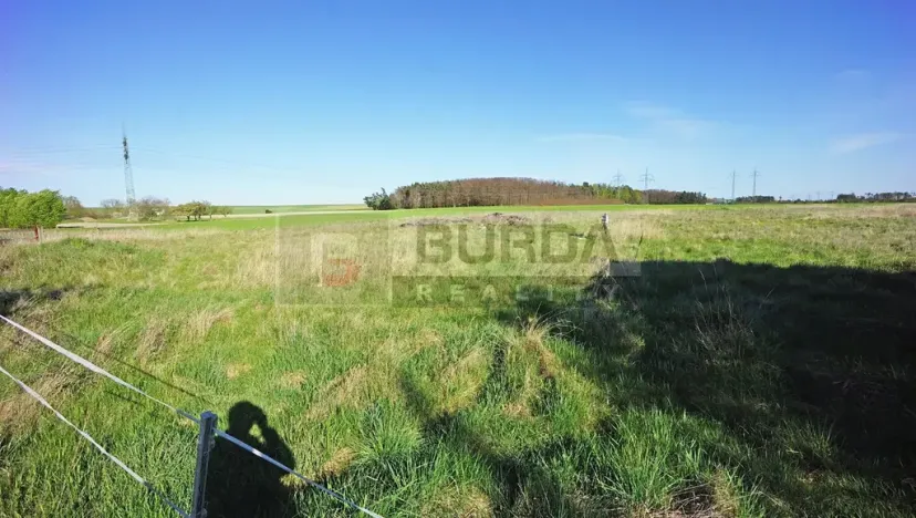 Prodej zahrady, Mělník, 9817 m2