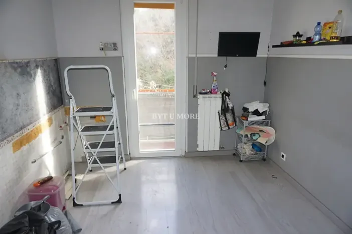 Prodej bytu 3+1, Janov, Itálie, Via Monte Sei Busi, 80 m2