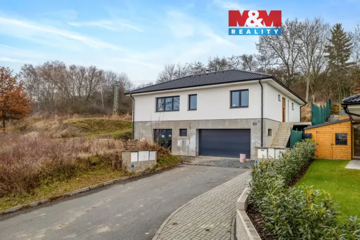 Prodej rodinného domu, Ledce, 216 m2