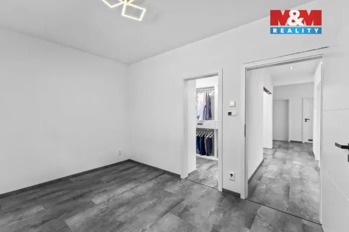 Prodej rodinného domu, Ledce, 216 m2