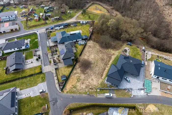 Prodej pozemku pro bydlení, Lomnice, 2163 m2