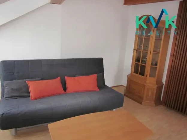 Pronájem bytu 3+1, Karlovy Vary, Jáchymovská, 90 m2