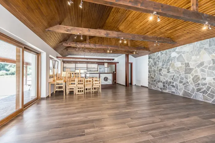 Prodej ubytování, Horní Stropnice, 700 m2