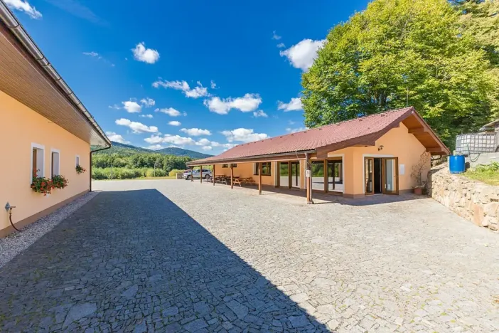 Prodej ubytování, Horní Stropnice, 700 m2